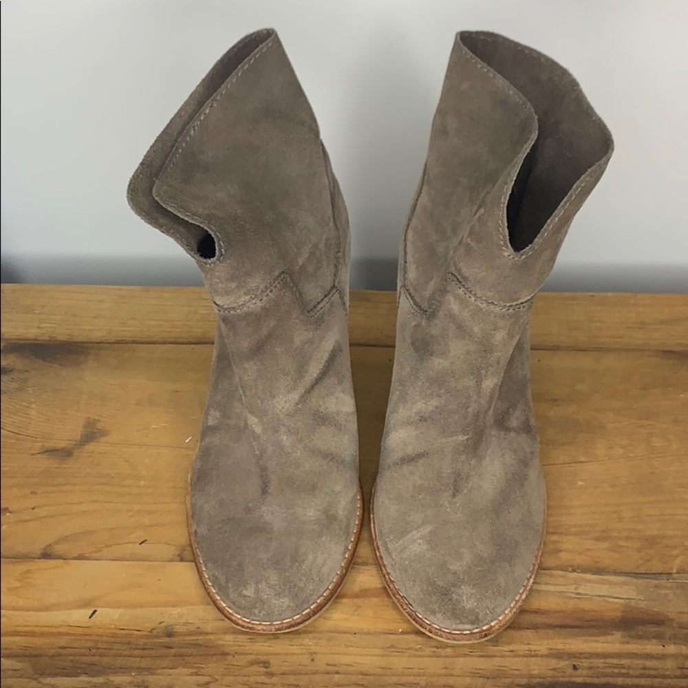 Splendid Suede Relaxed Ankle Booties